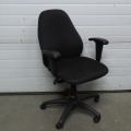 Black Mid Back Rolling Meeting Chair w Arms